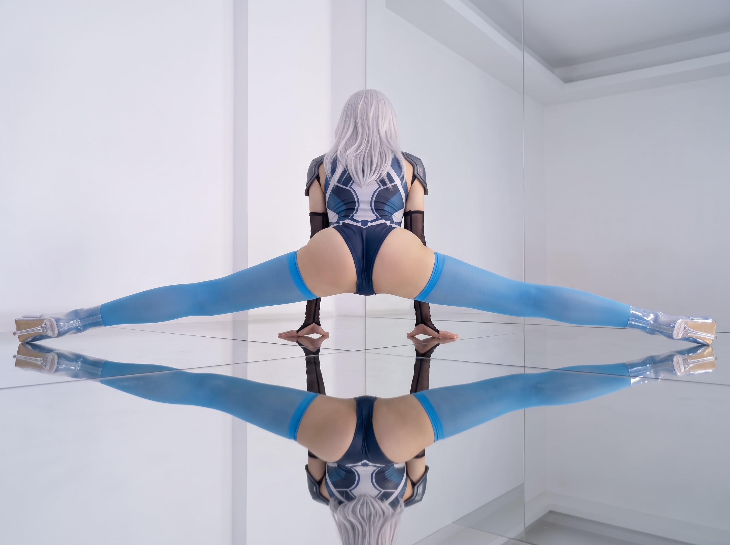 大開脚をしている太もも丈のスカイブルーカラーストッキングを履いたスレンダーコスプレイヤーAI.co